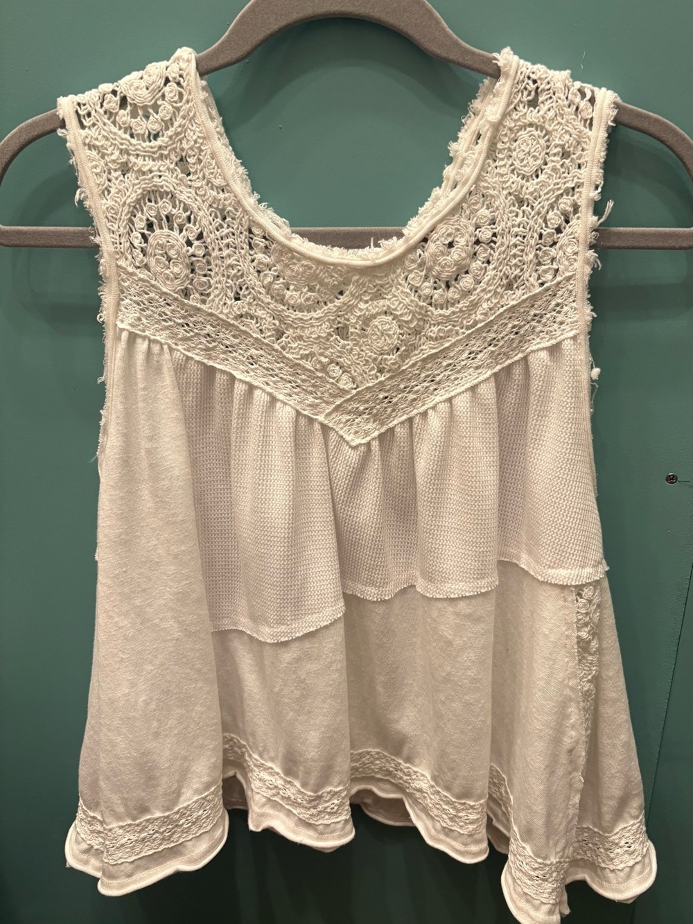 Woven Lace Yoke Sleeveless Boho Tank Top - White
